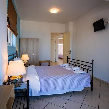 Blue Villas Agia Marina  Exterior photo