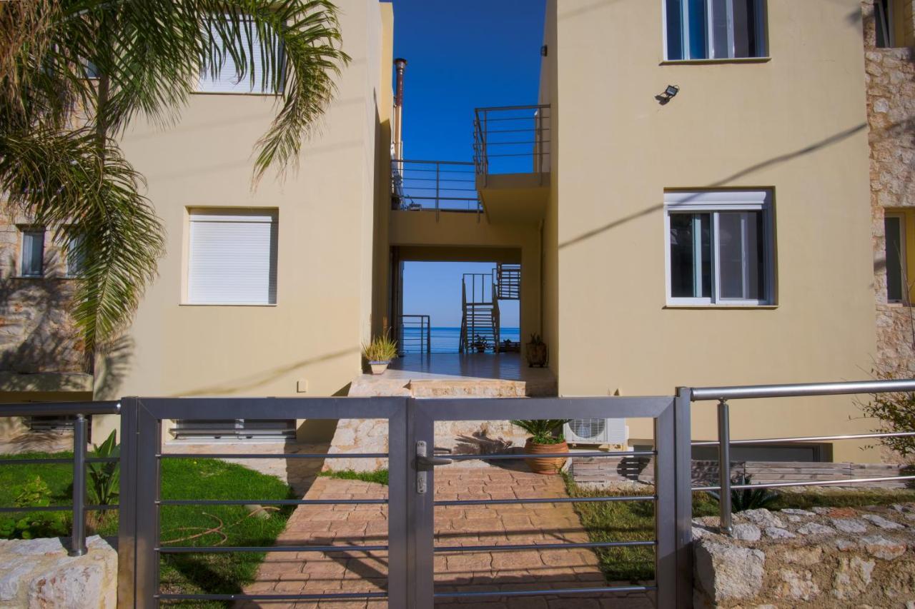Blue Villas Agia Marina  Exterior photo